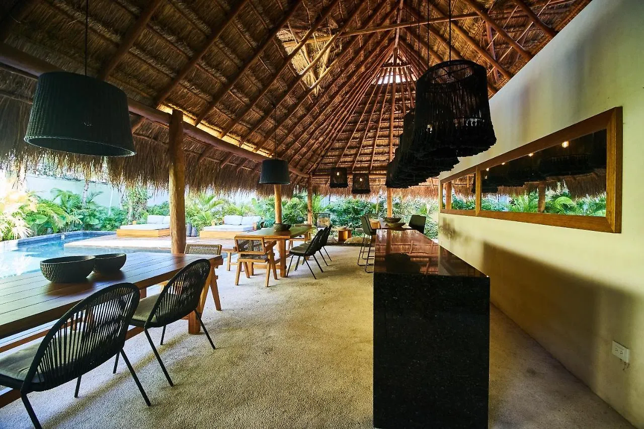 Don Quijote - Private Pool & Beach Club Access Tulum Apartment