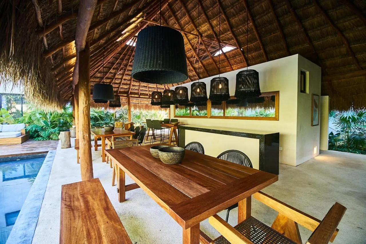 Don Quijote - Private Pool & Beach Club Access Tulum Apartment
