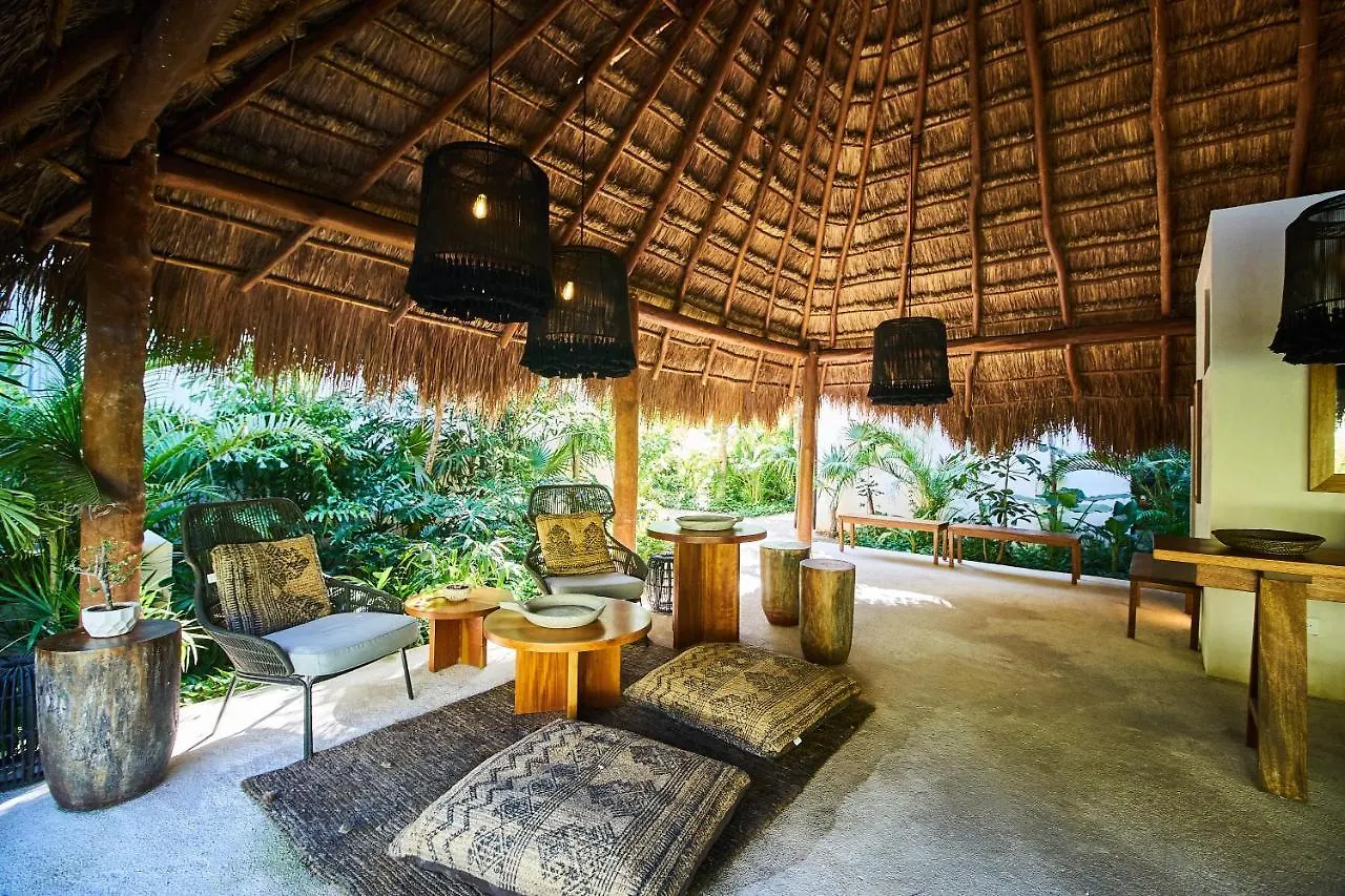 Don Quijote - Private Pool & Beach Club Access Tulum